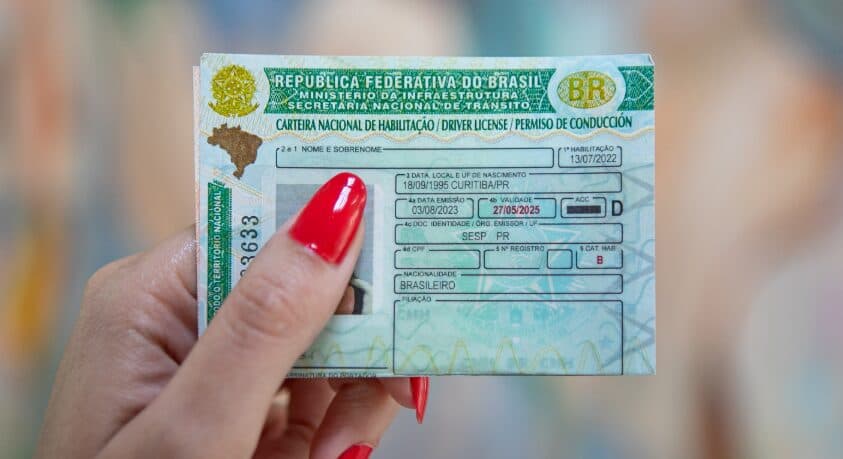 É sancionada lei que reduz em 55% valor dos exames para tirar e renovar a CNH