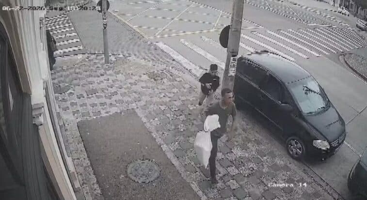 Mulher presa por esconder joias roubadas em Curitiba guardou as peças em travesseiro, diz polícia