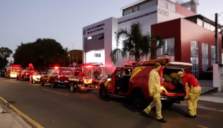 Paraná envia bombeiros e cães para ajudar no resgate de vítimas dos terremotos na Venezuela