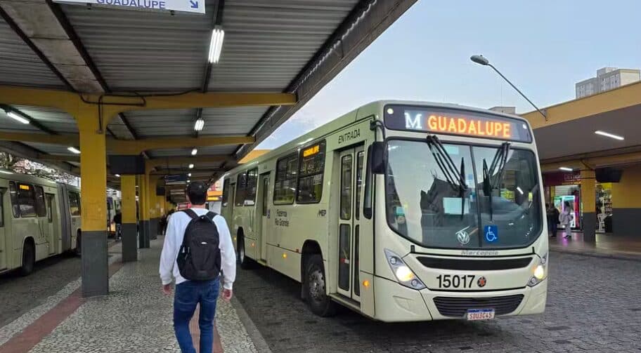 Linhas de ônibus da Grande Curitiba serão extintas ou terão mudanças; veja lista