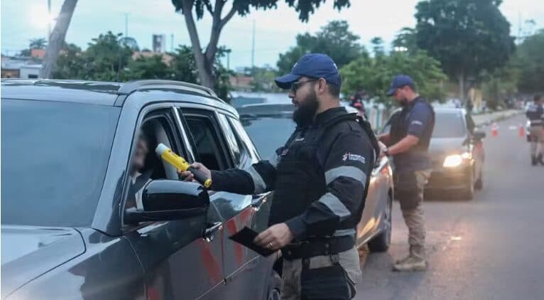 Lei Seca: nova regra vai detectar uso de drogas e fazer pré-teste em motorista para indicar álcool