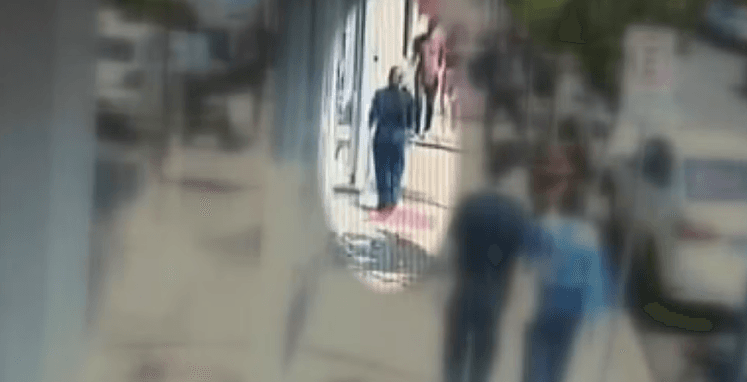 Vídeo: mulher leva soco no rosto de desconhecido enquanto estava na calçada no Paraná