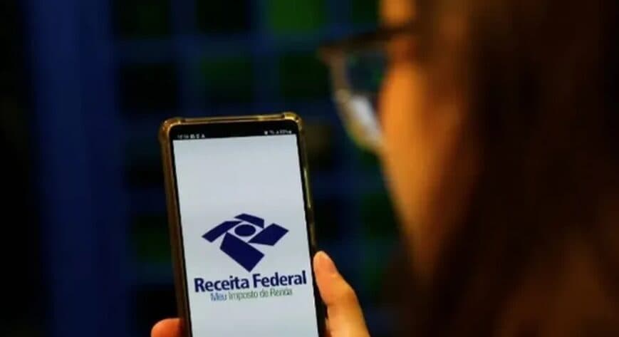 Receita Federal notifica quase meio milhão de contribuintes que caíram na malha fina