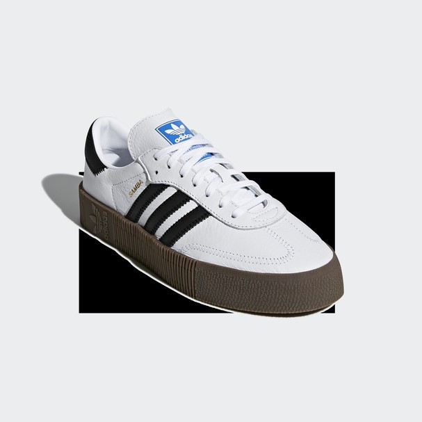 tênis adidas novo