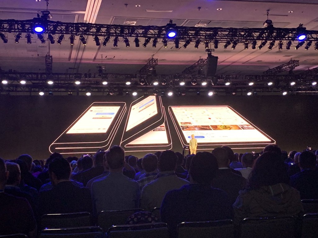 Samsung Apresenta Celular Com Tela Dobravel Que Se Transforma Em Samsung Apresenta Celular Com Tela Dobravel Que Se Transforma Em