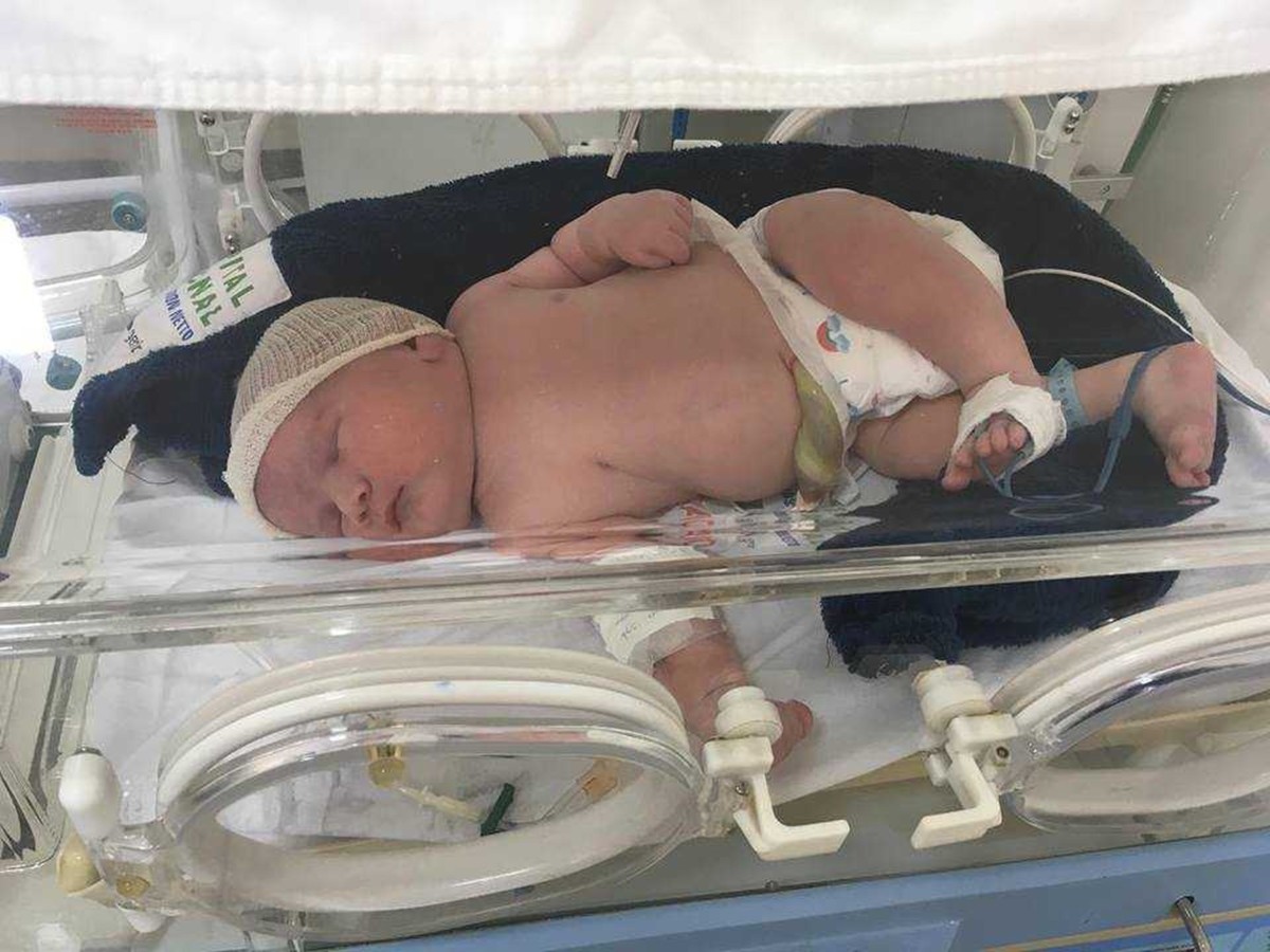 Bebe Nasce Com 6 Kg Nasce Tive Que Comprar Roupas De 5 Meses De Idade Para Que Servissem Diz Mae 98fm Curitiba Sintonize 98 9