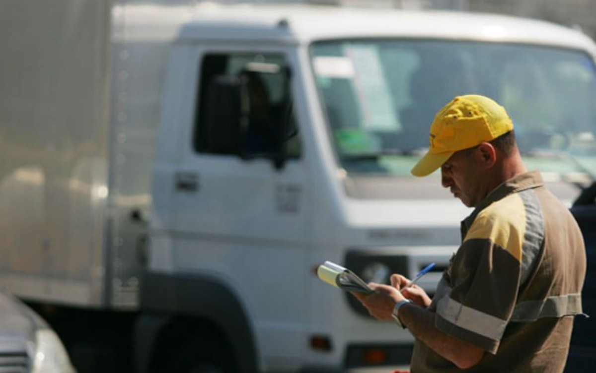 Proposta de Bolsonaro permite que motorista profissional Proposta de Bolsonaro permite que motorista profissional